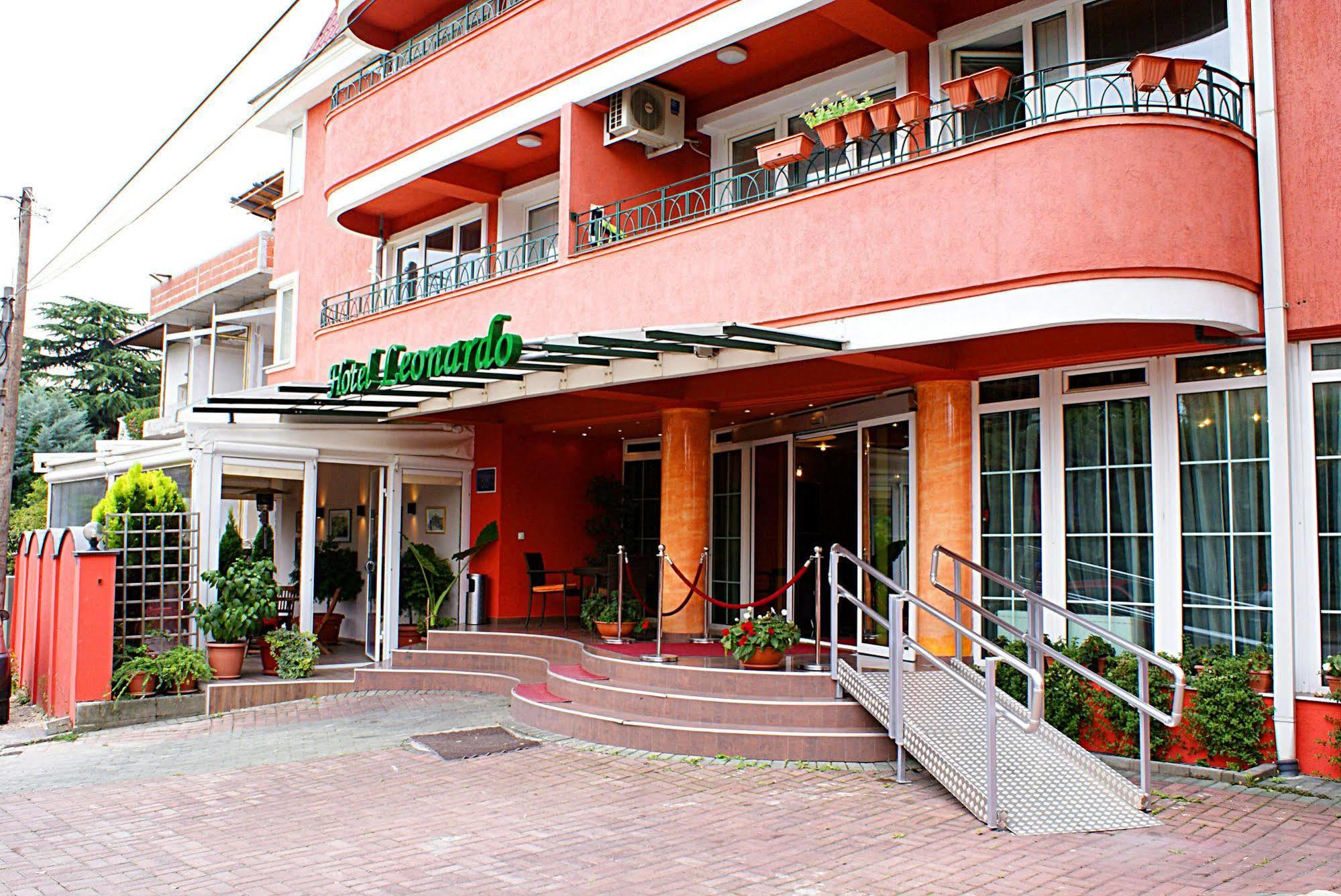 Leonardo Hotel Skopje Exterior photo