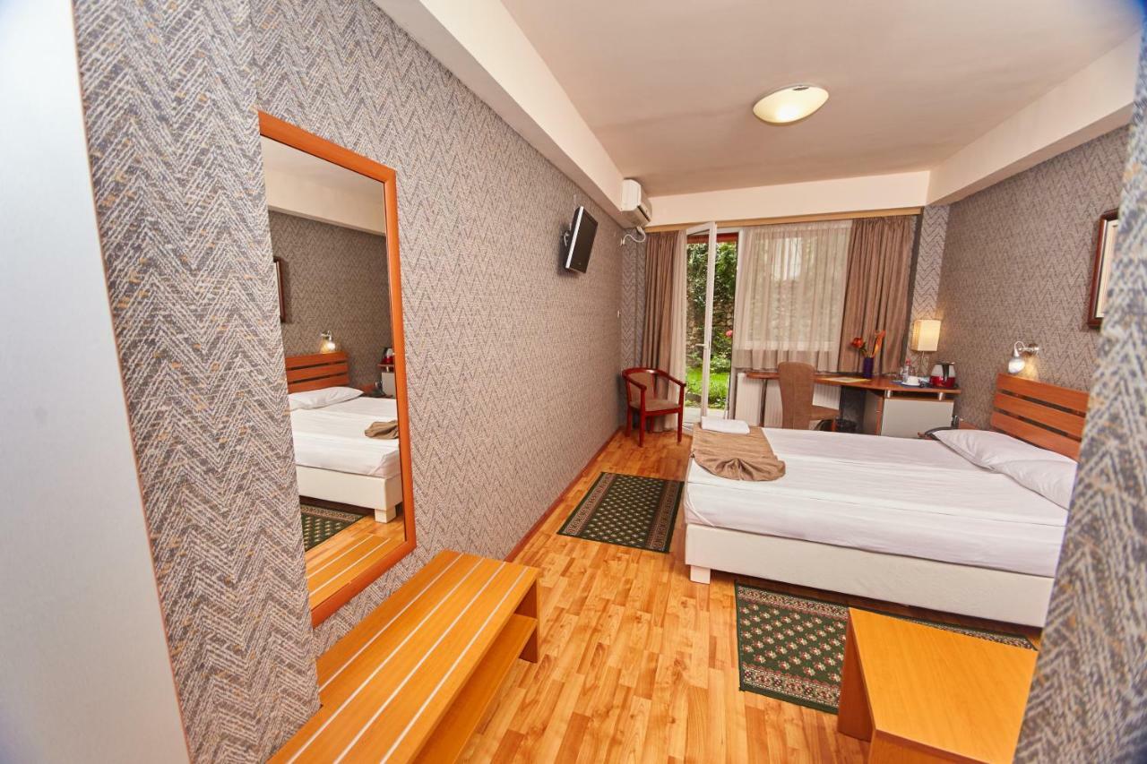 Leonardo Hotel Skopje Exterior photo