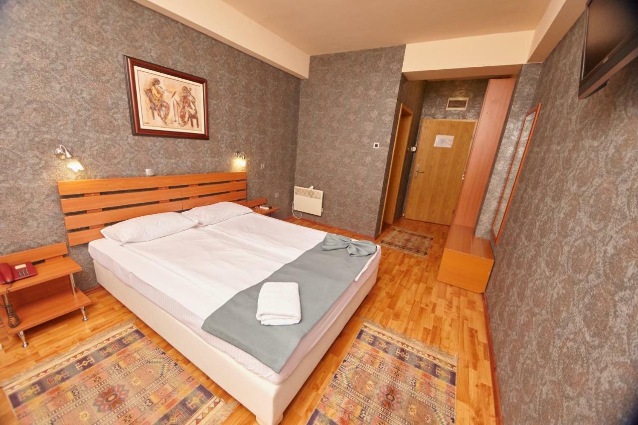 Leonardo Hotel Skopje Exterior photo