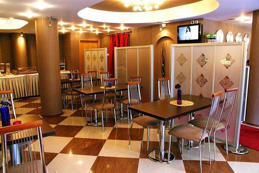 Leonardo Hotel Skopje Restaurant photo